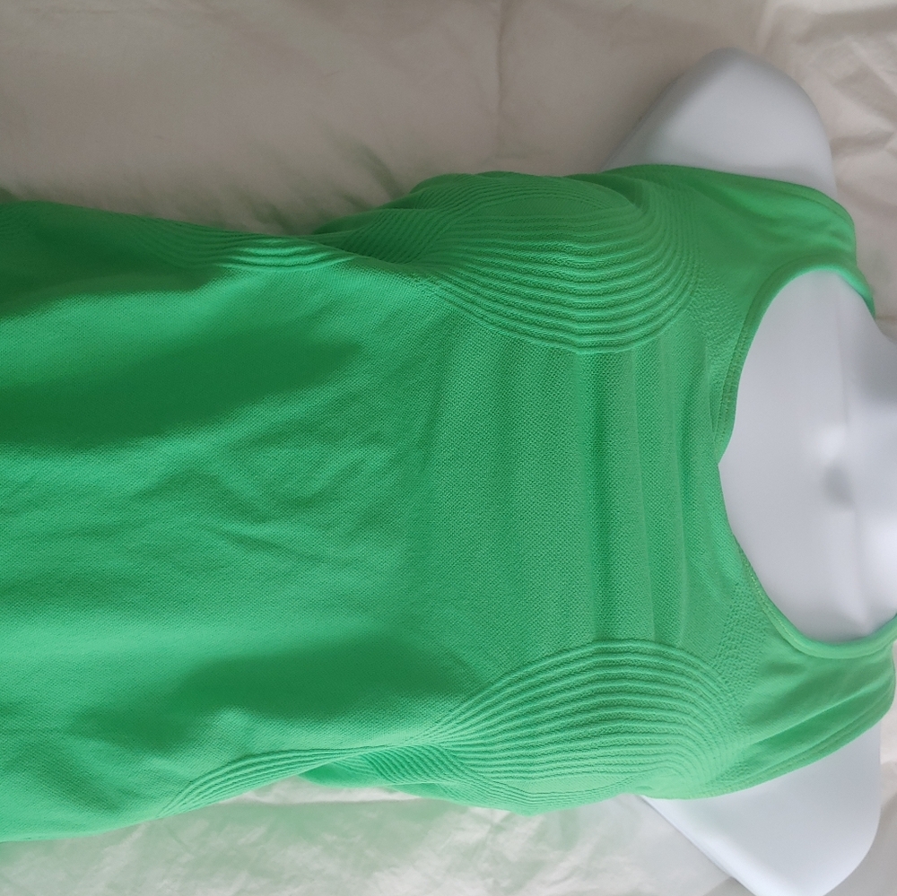 AE Excercise Tank - Picture 3 of 4